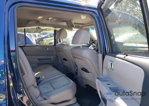 2015 Honda Pilot Touring z USA, uszkodzony, nr VIN 5FNYF4H95FB015194